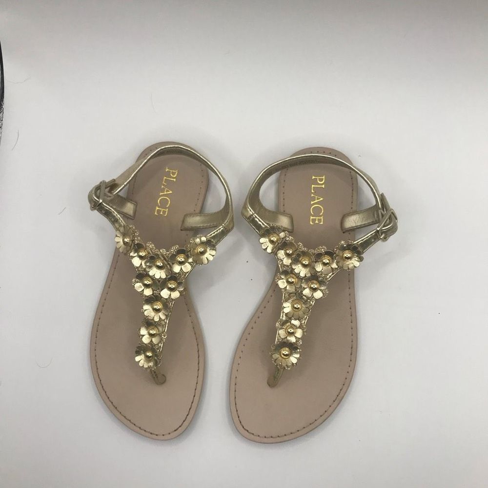 Children’s Place gold floral girls sandals size 12